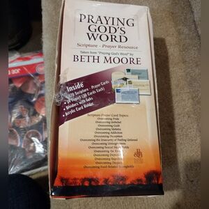 Praying God's Word Scripture Prayer Resource beth moore